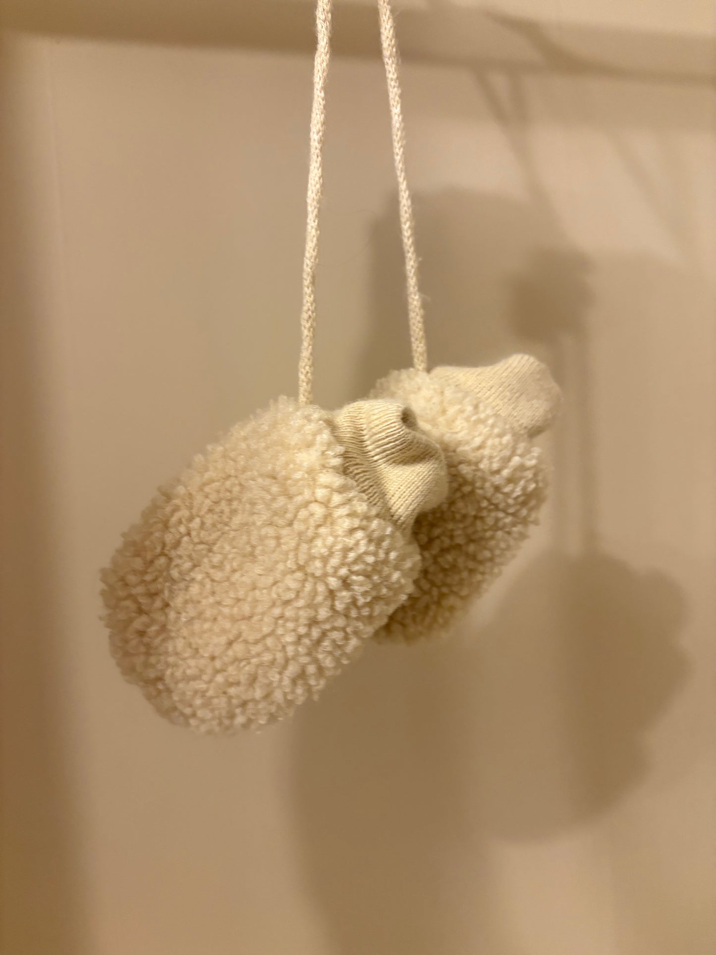 Vantar beige stl 7-12 mån - Rikki