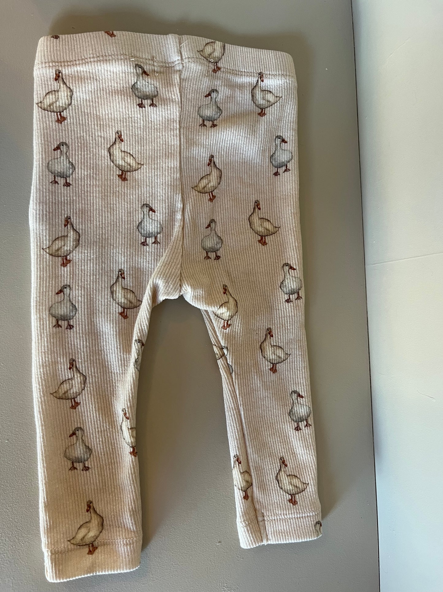 Set med body och byxa stl 62 (2-4 mån) - Lil' Atelier