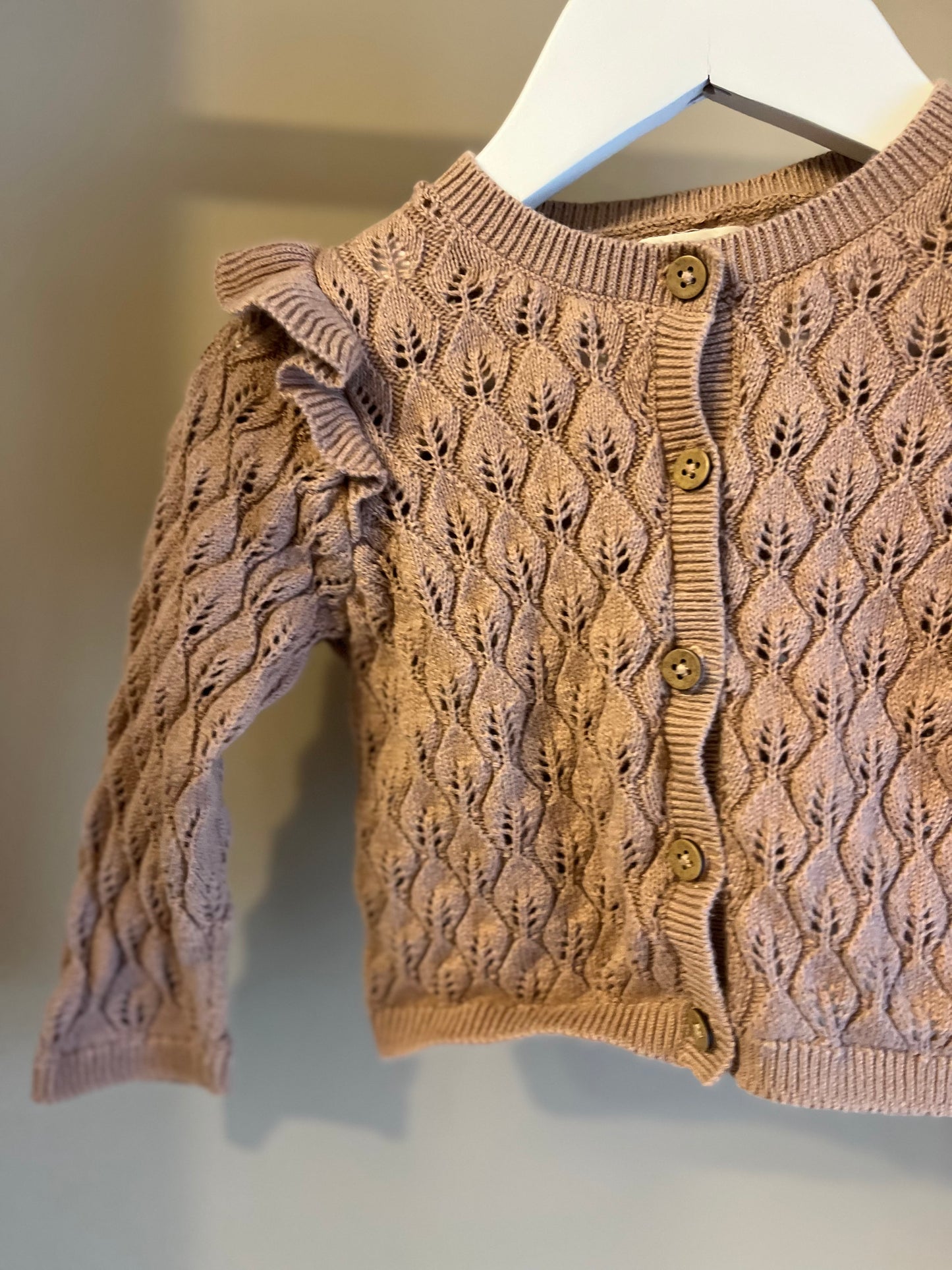 Stickad kofta gammelrosa stl 68 (4-6 mån) - Newbie