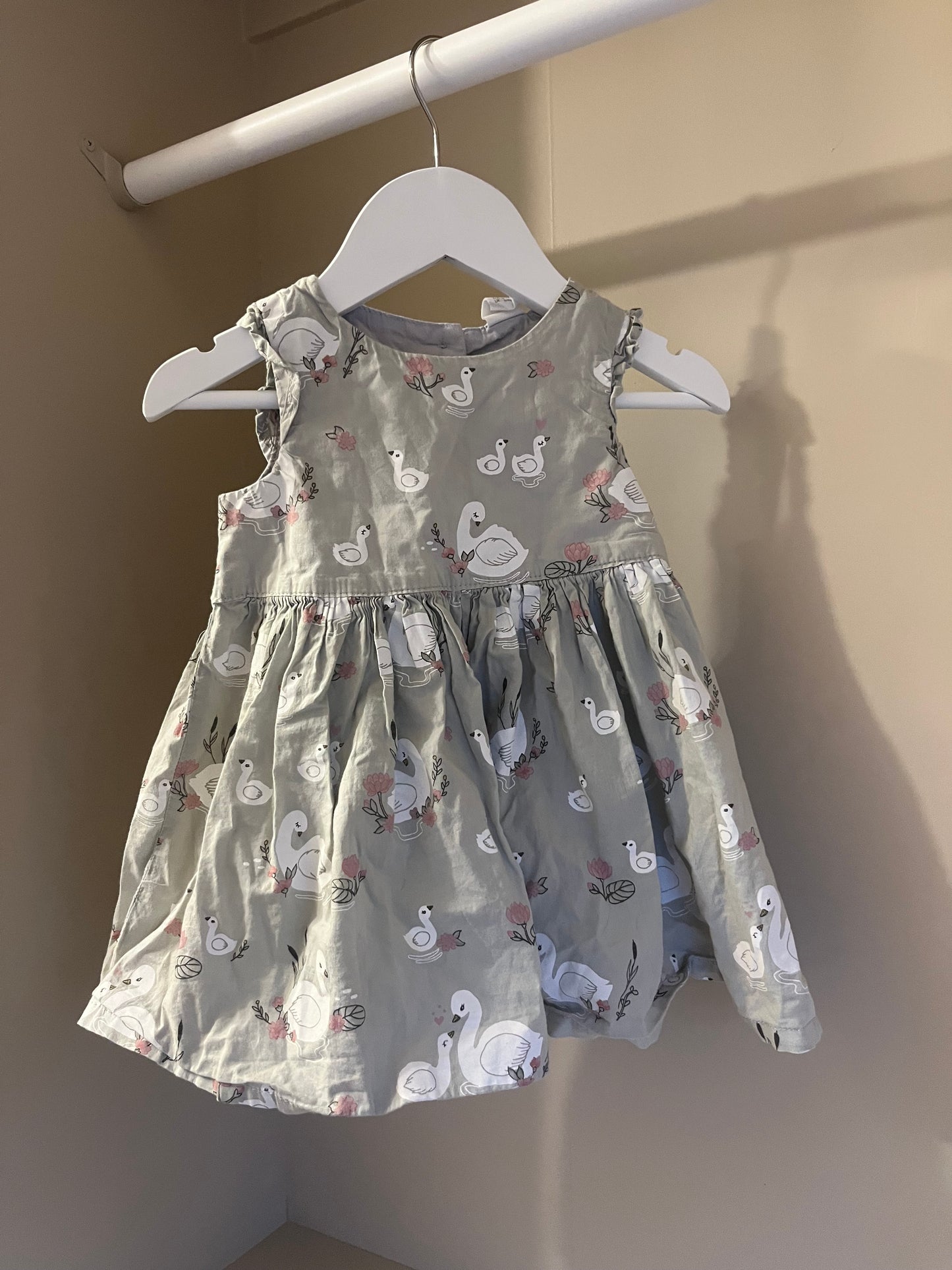 Klänning stl 68 (4-6 mån) - H&M