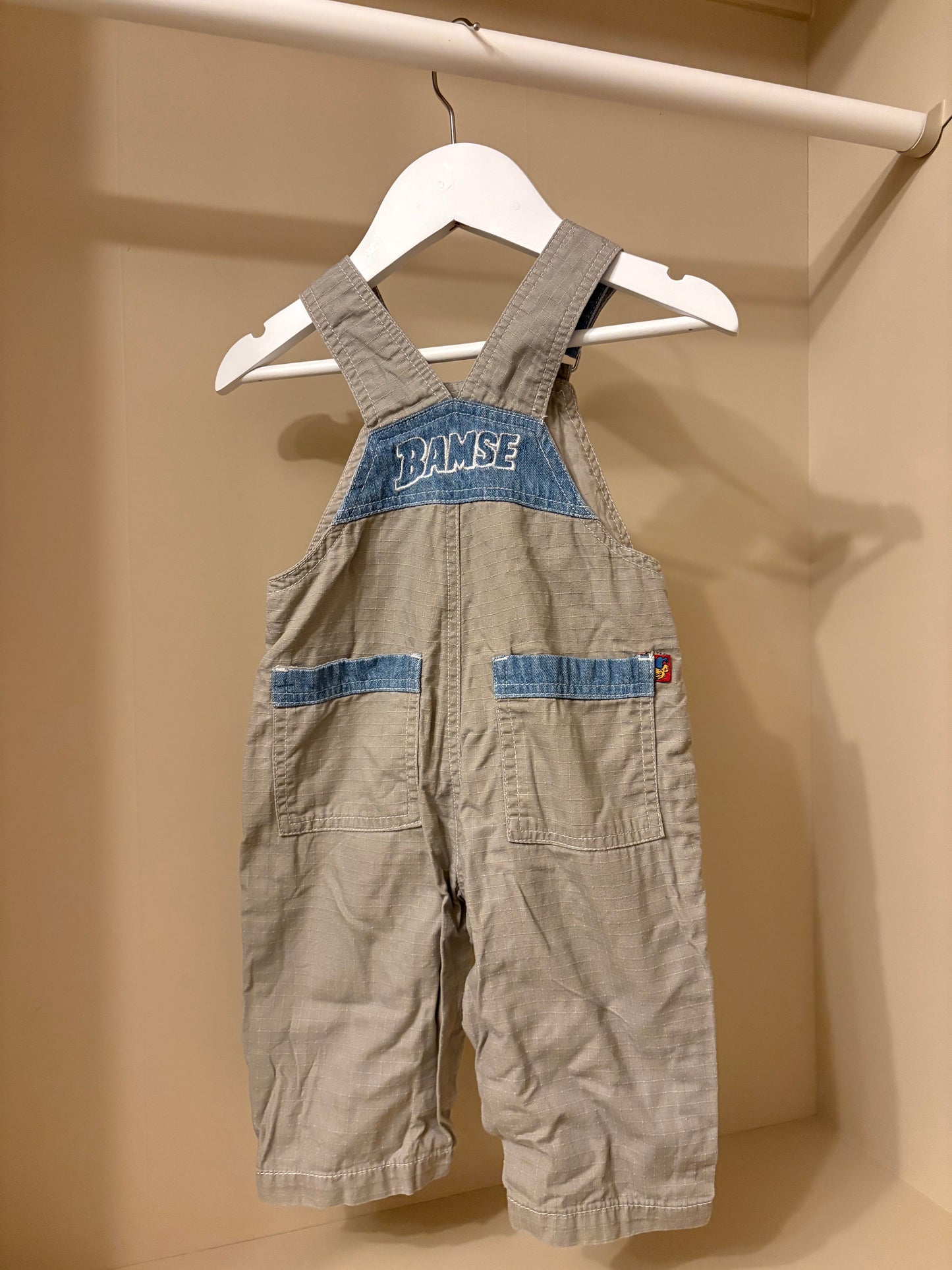 Hängselbyxor Bamse stl 68 (4-6 mån) - Bamse