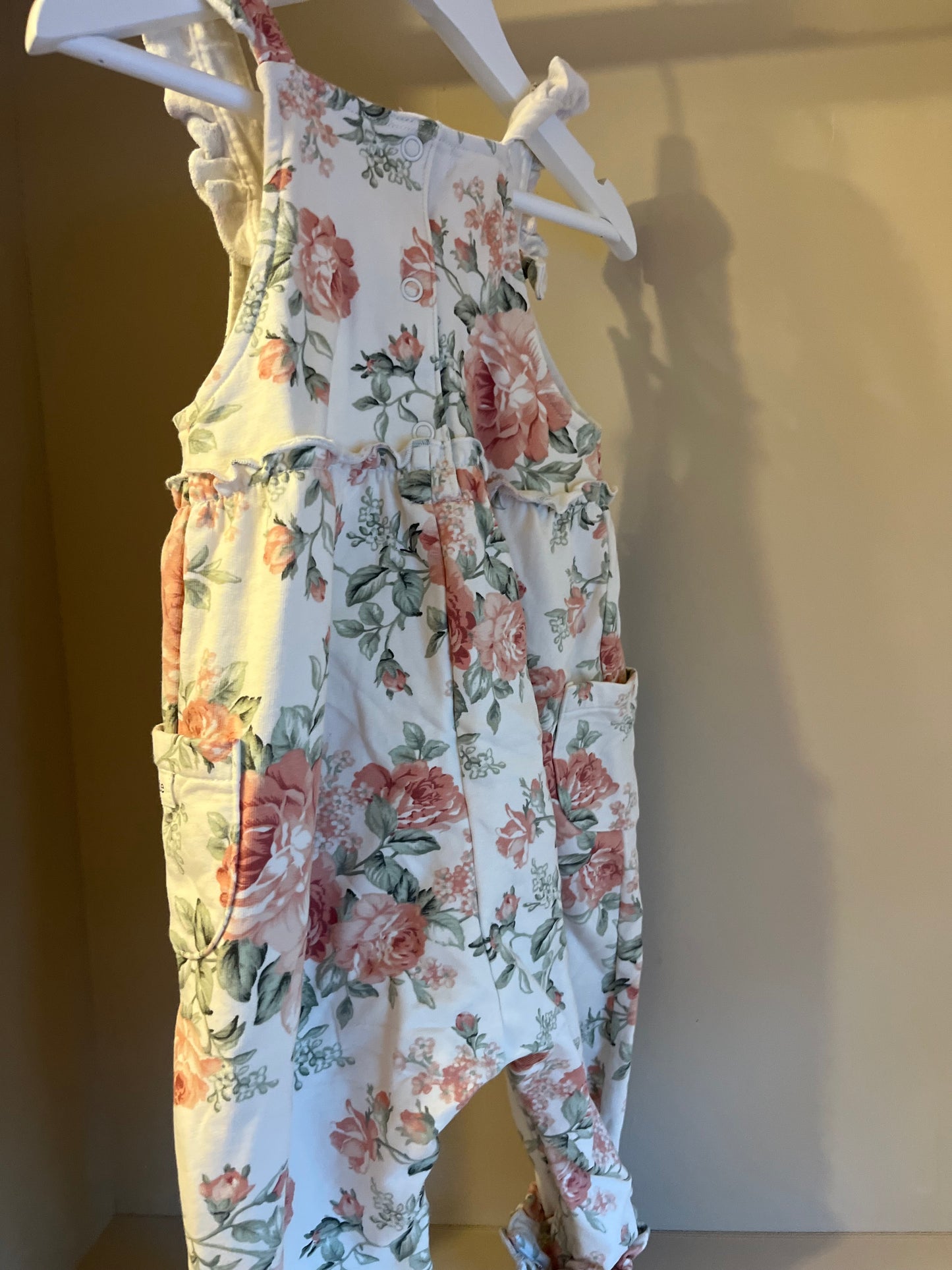 Jumpsuit storlek 80 (9-12 mån) - Newbie