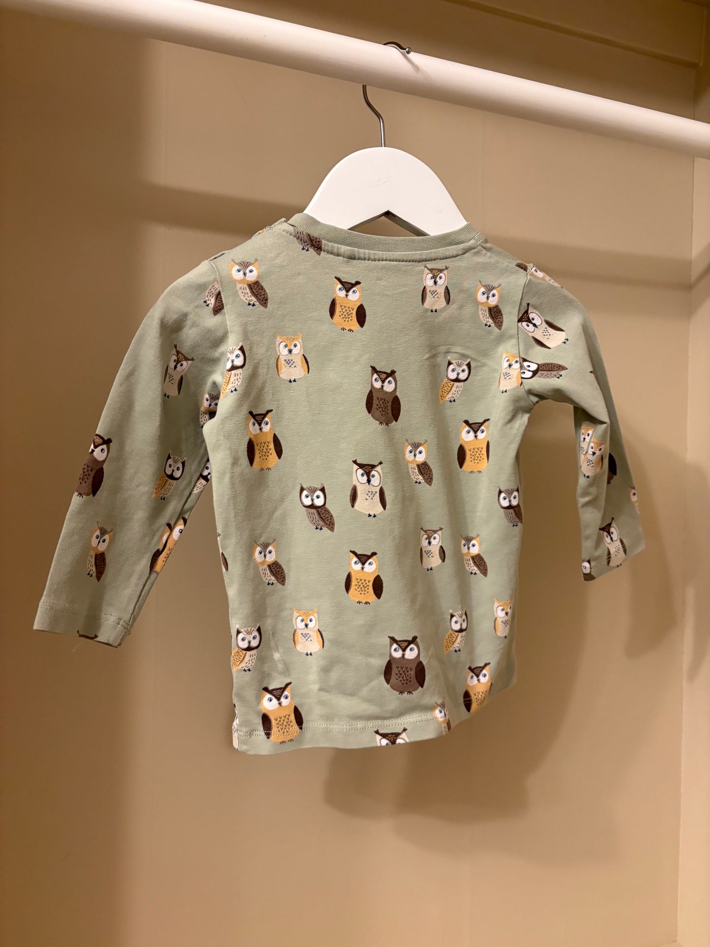 Tröja grön ugglor 🦉 stl 74 - Lindex