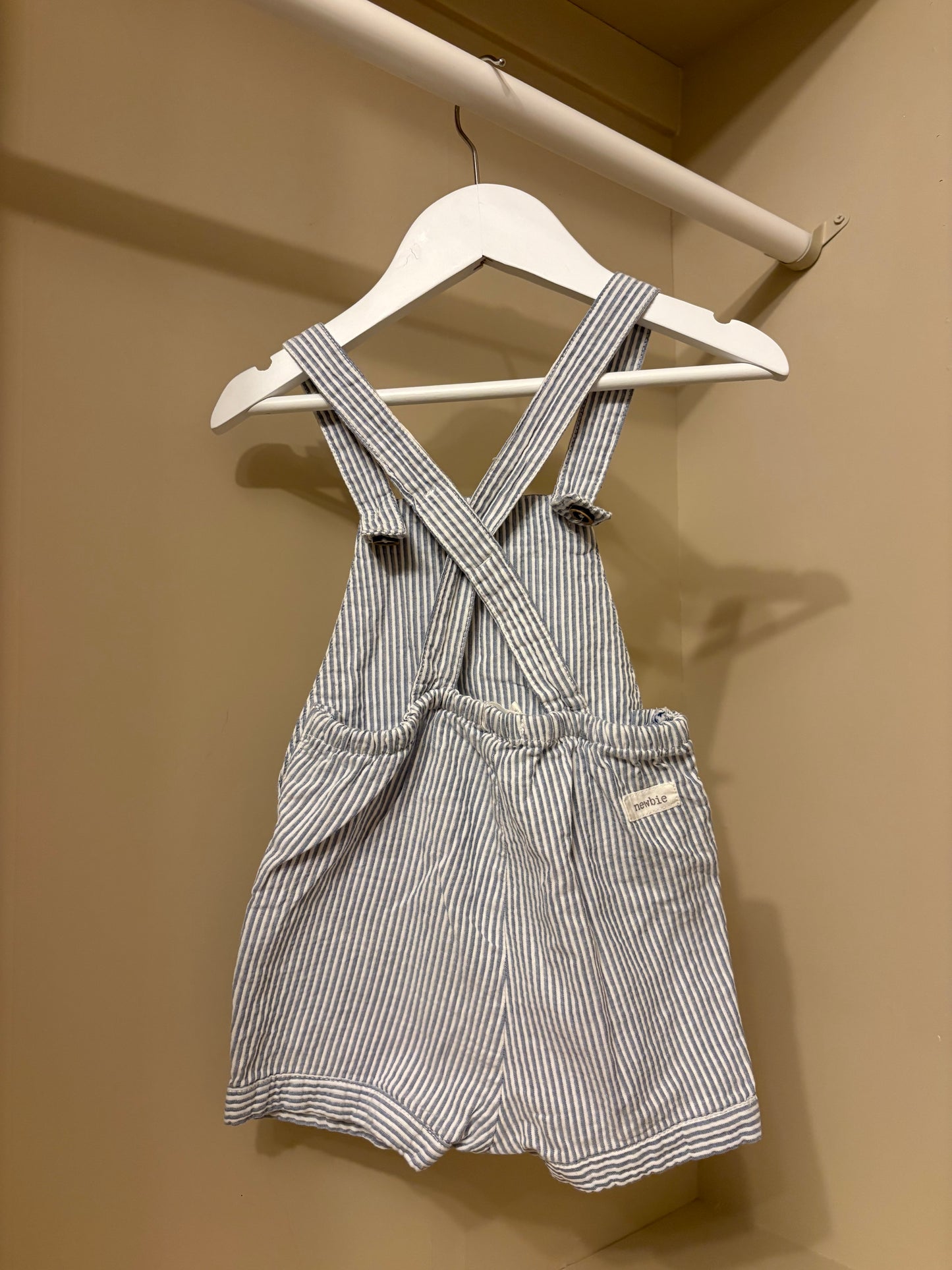 Hängselbyxor Blå/vit randig stl 74 (6-9 mån) - Newbie