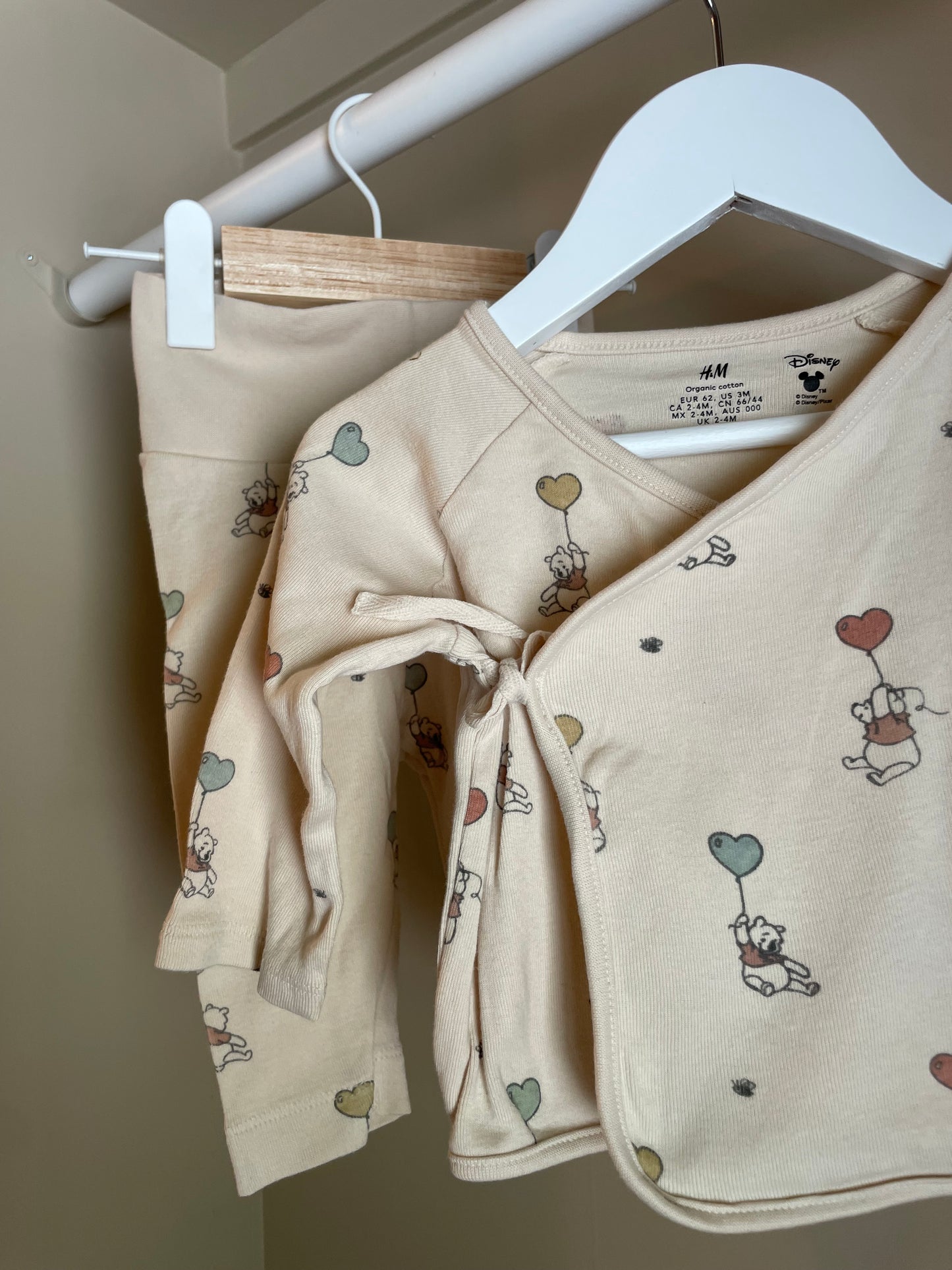 Set Nalle puh storlek 62 (2-4 mån) - H&M