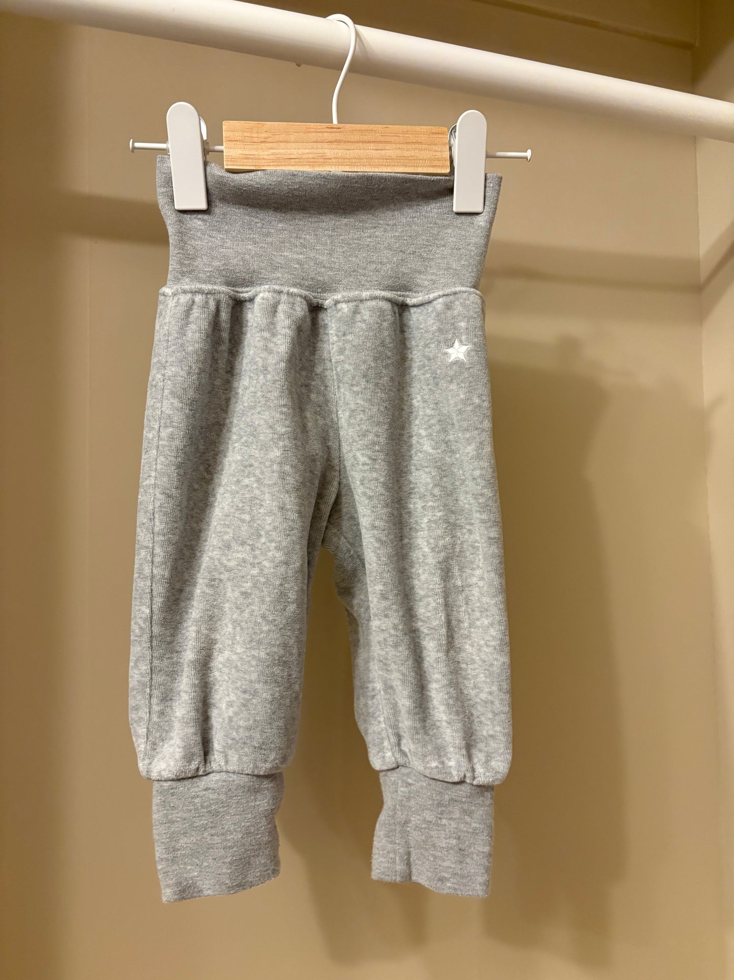 Mjukisbyxor grå stl 68 (4-6 mån) - Lindex