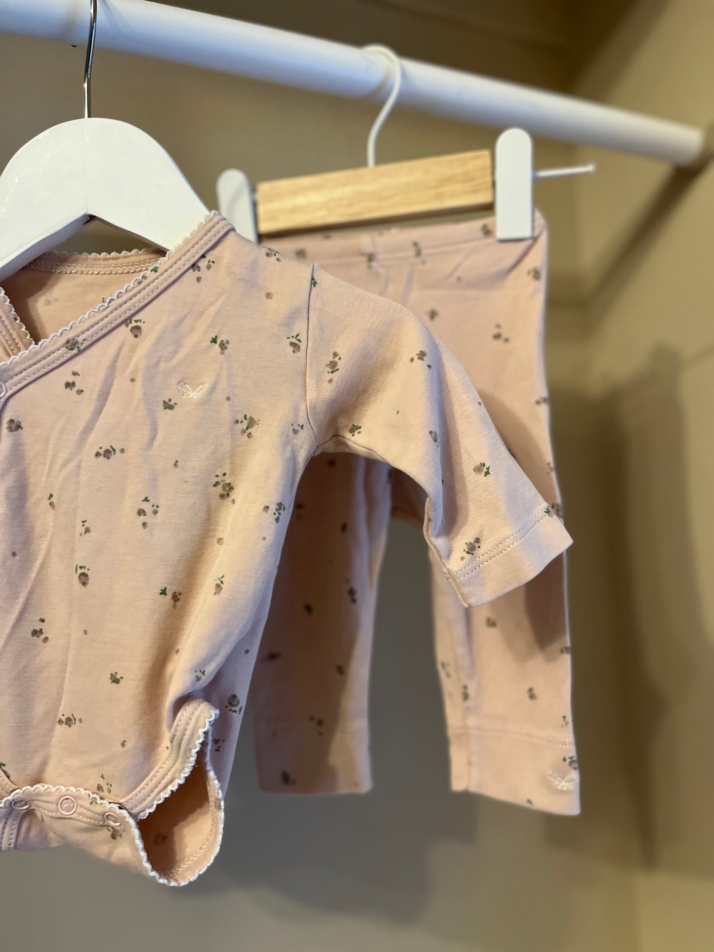 Set (byxa & body) stl 50 (0-1 mån) - Livly