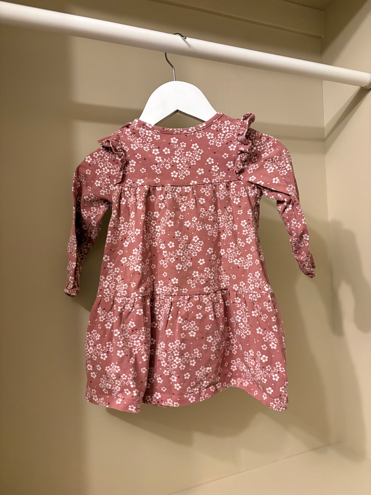 Klänning blommig rosa stl 74 (6-9 mån) - Polarn O. Pyret