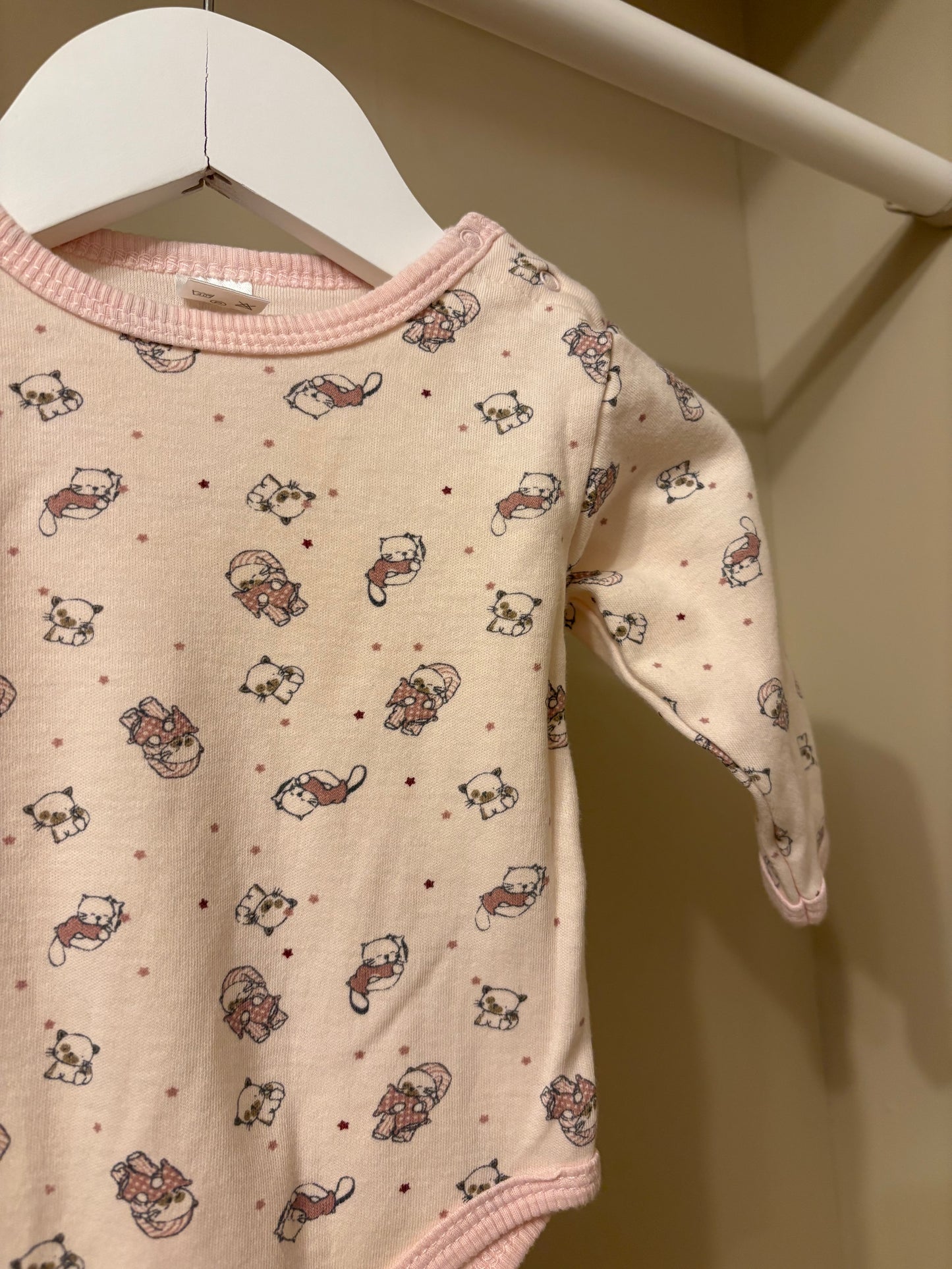 Body rosa m mönster stl 56 (1-2 mån)